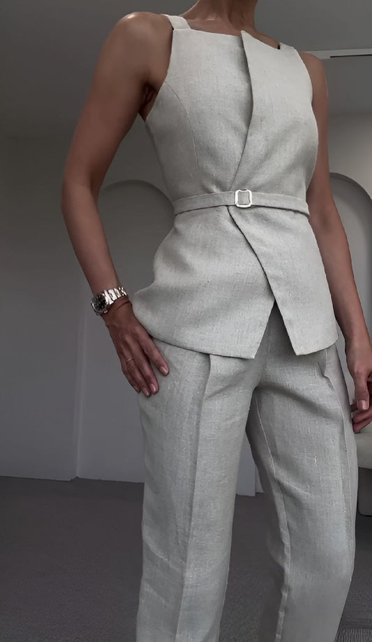 Sleeveless Fashion Suit