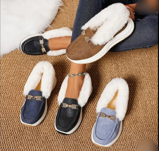 Women's warm and comfortable slip-on shoes