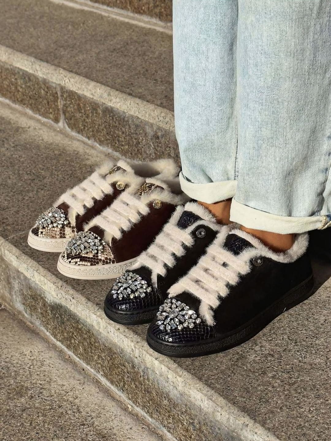 Women's rhinestone slip-on casual shoes