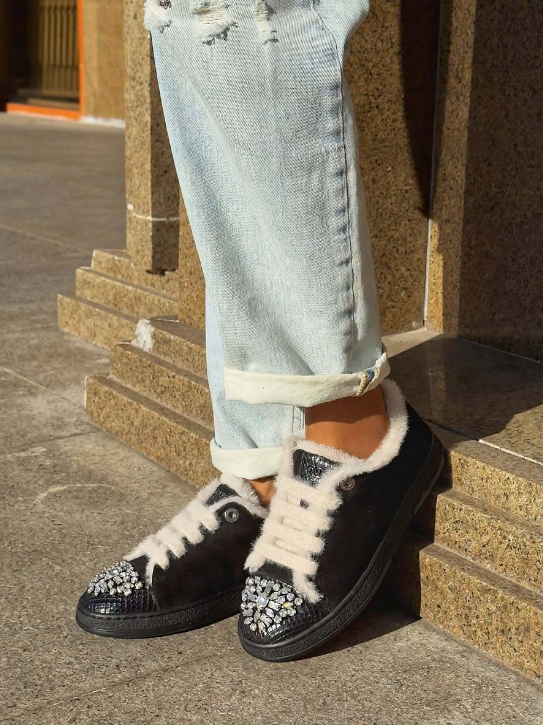 Women's rhinestone slip-on casual shoes